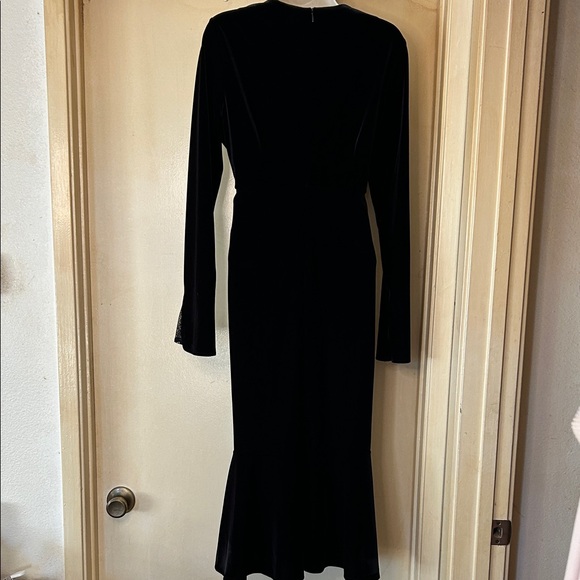 IM Vely Long Sleeve Velvet Black Dress with Flare Hem size M - Picture 2 of 13